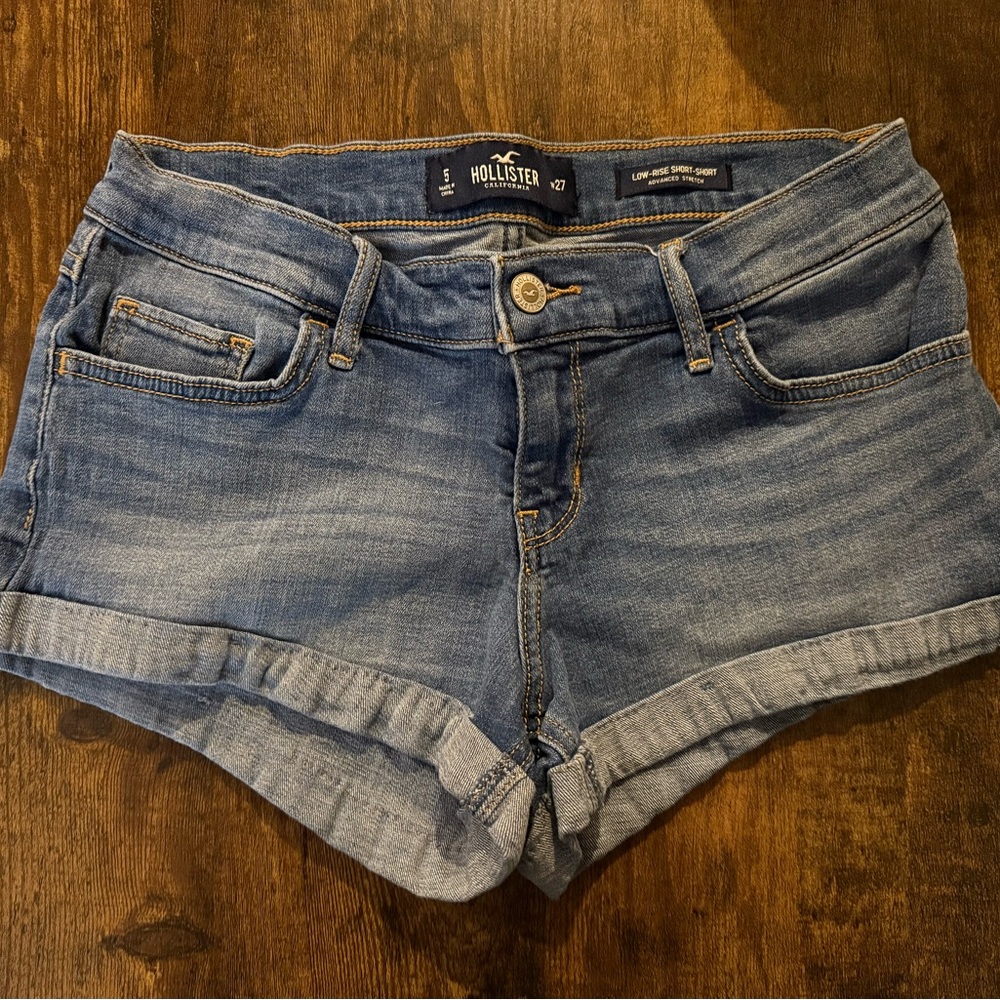 Hollister Women's Faded Blue Rolled-Hem Denim Shorts